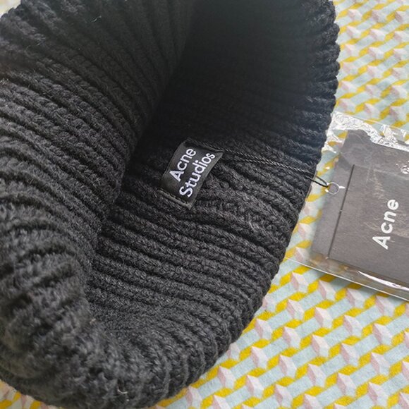 Acne Studios Knitted Hat - Picture 5 of 5